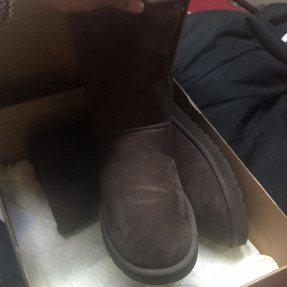 Uggs CHOCOLATE! - Picture 4 of 4